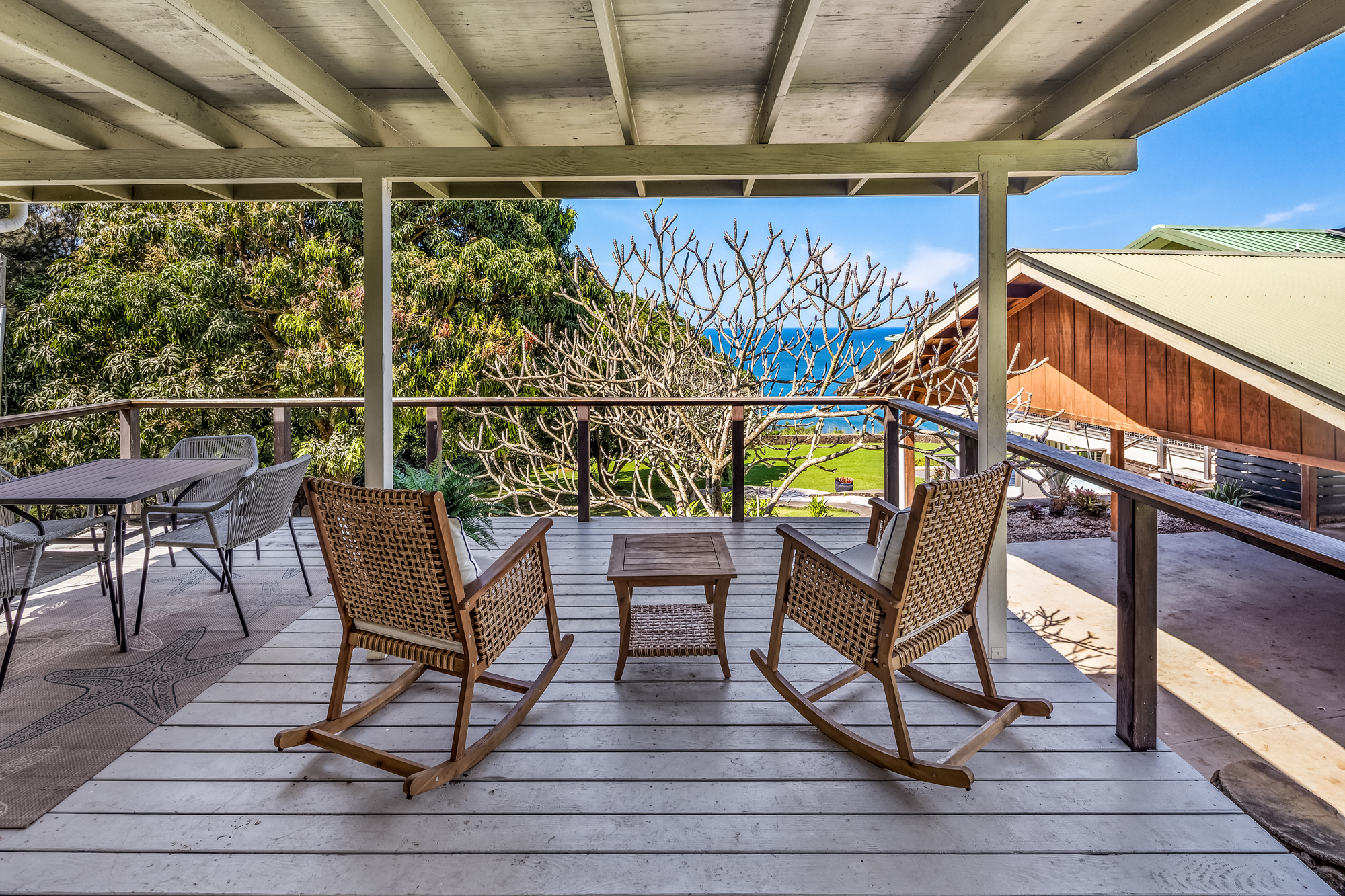 The Cottage guest house photo 1 at Oahu Whale House
